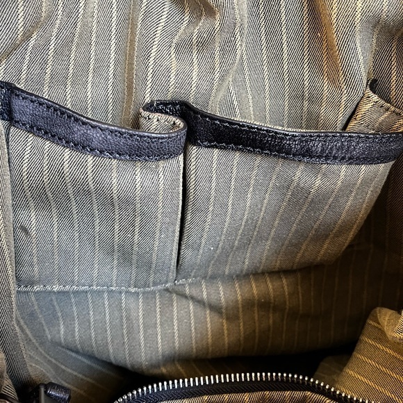 Tulah Ray Gray Distressed Leather Split Zip Satchel GUC - Picture 7 of 13